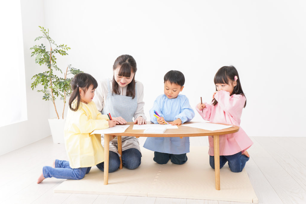 保育指導案の書き方・年間計画、月案、週案、日案の指導案作成 