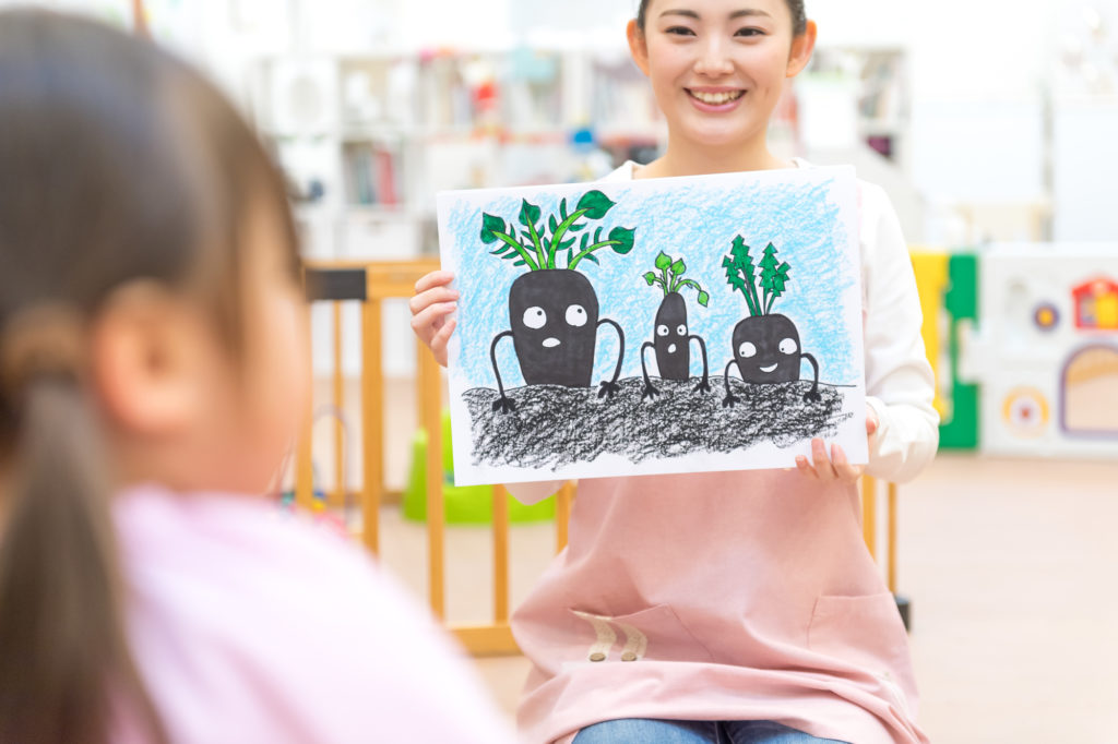 保育士向け指導案の書き方(テンプレート付き)ねらい・遊び・製作・内容を考える